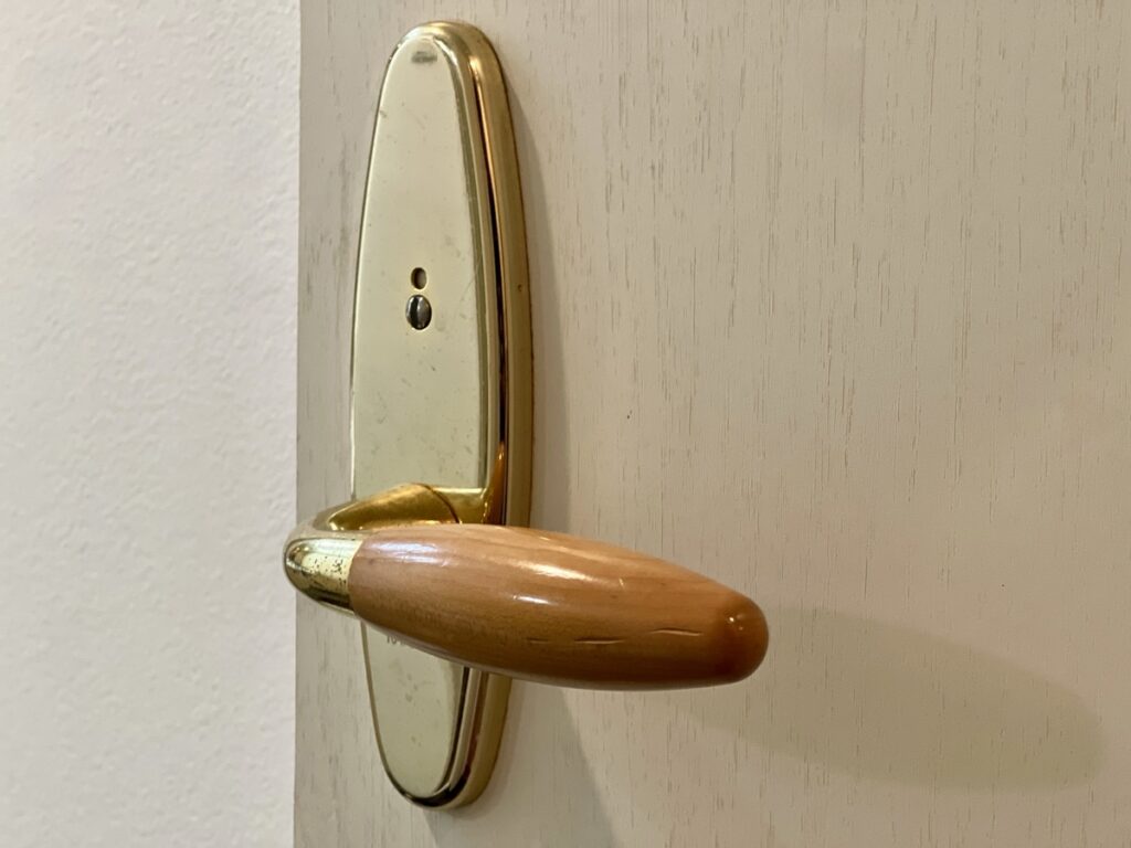 【SOLD】江ノ電が海をかすめた先
