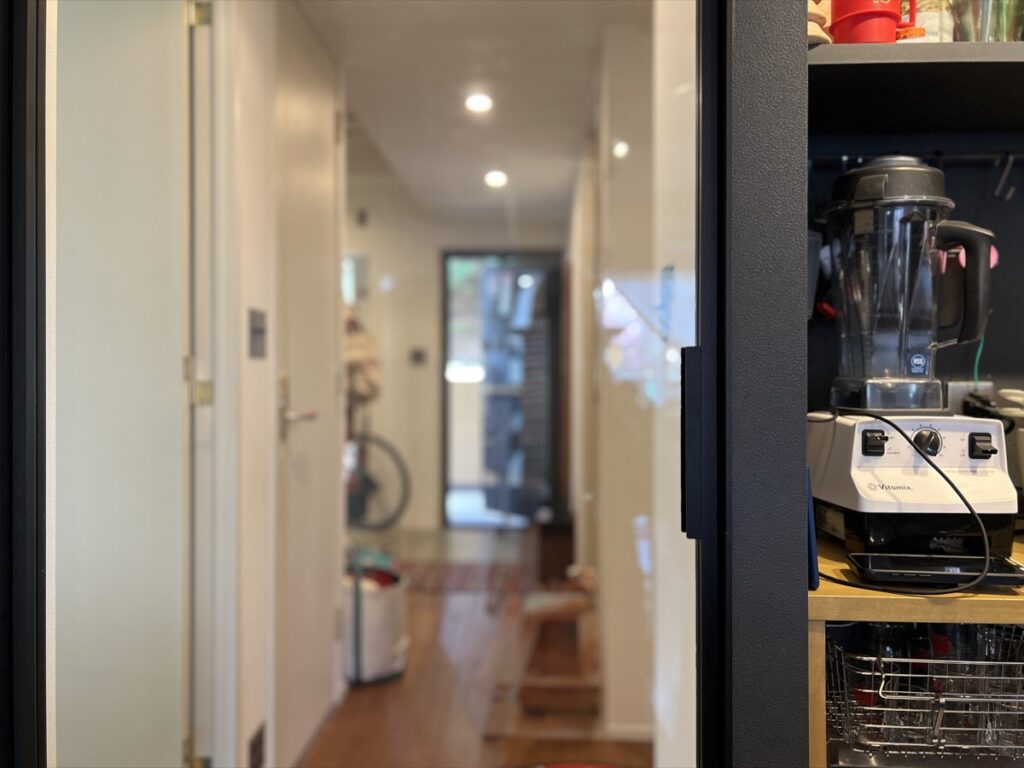 【SOLD】江ノ電が海をかすめた先
